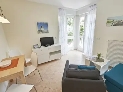 Ferienwohnung für 3 Personen (37 m²) in Binz (Ostseebad) 1/10