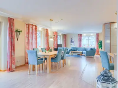 Ferienwohnung für 6 Personen (130 m²) in Binz (Ostseebad) 1/10