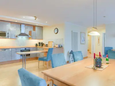 Ferienwohnung für 6 Personen (130 m²) in Binz (Ostseebad) 6/10