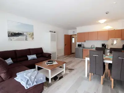 Ferienwohnung für 4 Personen (62 m²) in Binz (Ostseebad) 1/10