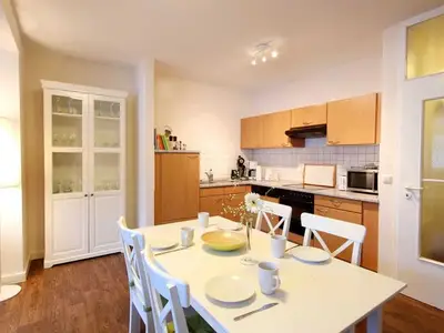 Ferienwohnung für 2 Personen (62 m²) in Binz (Ostseebad) 1/10