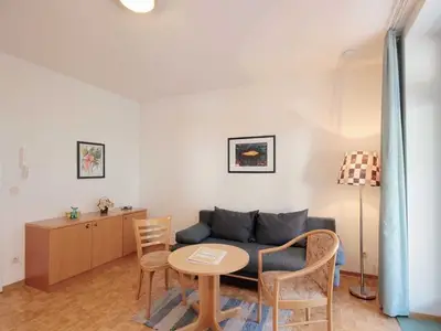Ferienwohnung für 3 Personen (35 m²) in Binz (Ostseebad) 1/10