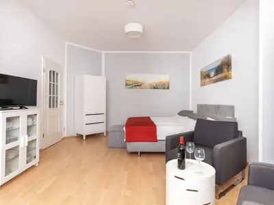 Ferienwohnung für 3 Personen (35 m²) in Binz (Ostseebad) 1/10