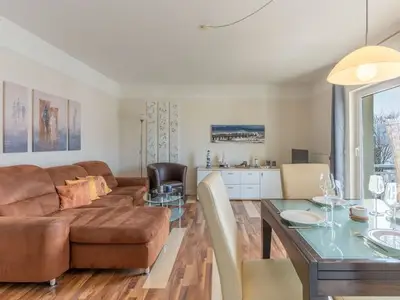 Ferienwohnung für 6 Personen (78 m²) in Binz (Ostseebad) 1/10