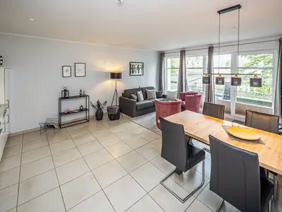 Ferienwohnung für 4 Personen (54 m²) in Binz (Ostseebad) 1/10