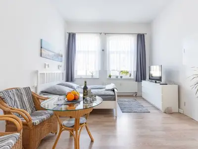 Ferienwohnung für 3 Personen (36 m²) in Binz (Ostseebad) 1/10