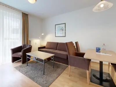 Ferienwohnung für 5 Personen (40 m²) in Binz (Ostseebad) 1/10
