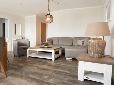 Ferienwohnung für 7 Personen (106 m²) in Binz (Ostseebad) 1/10