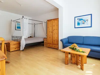 Ferienwohnung für 2 Personen (35 m²) in Binz (Ostseebad) 1/9