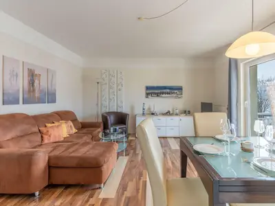 Ferienwohnung für 6 Personen (75 m²) in Binz (Ostseebad) 1/10