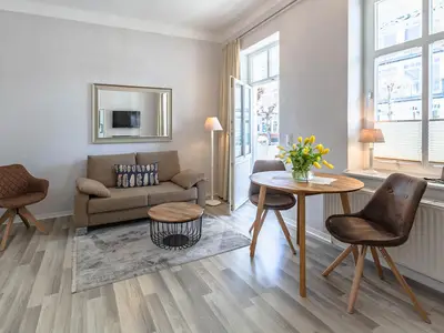 Ferienwohnung für 2 Personen (38 m²) in Binz (Ostseebad) 1/10