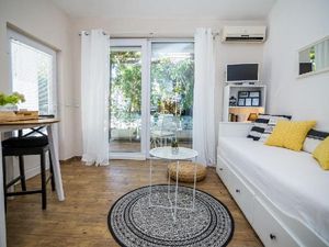 Ferienwohnung mit Schlafzimmer (20 m²) in Biograd Na Moru