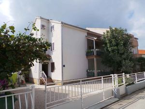 23778728-Ferienwohnung-4-Biograd Na Moru-300x225-1