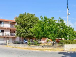 23959069-Ferienwohnung-6-Biograd Na Moru-300x225-4