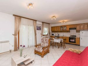 23959069-Ferienwohnung-6-Biograd Na Moru-300x225-5