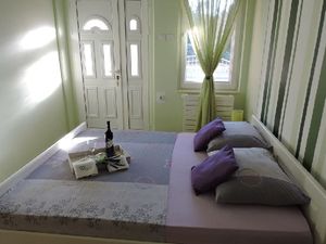 19296073-Ferienwohnung-4-Biograd Na Moru-300x225-2