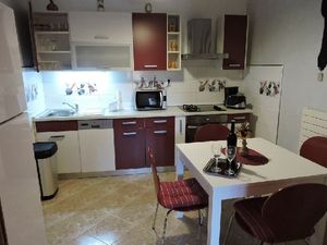 19296070-Ferienwohnung-4-Biograd Na Moru-300x225-4