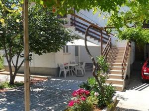 Ferienwohnung mit Schlafzimmer (35 m²) in Biograd Na Moru