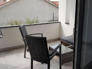 22210965-Ferienwohnung-4-Biograd Na Moru-300x225-3