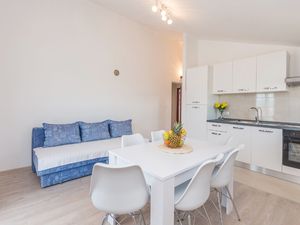 Ferienwohnung für 5 Personen (60 m&sup2;) in Biograd Na Moru