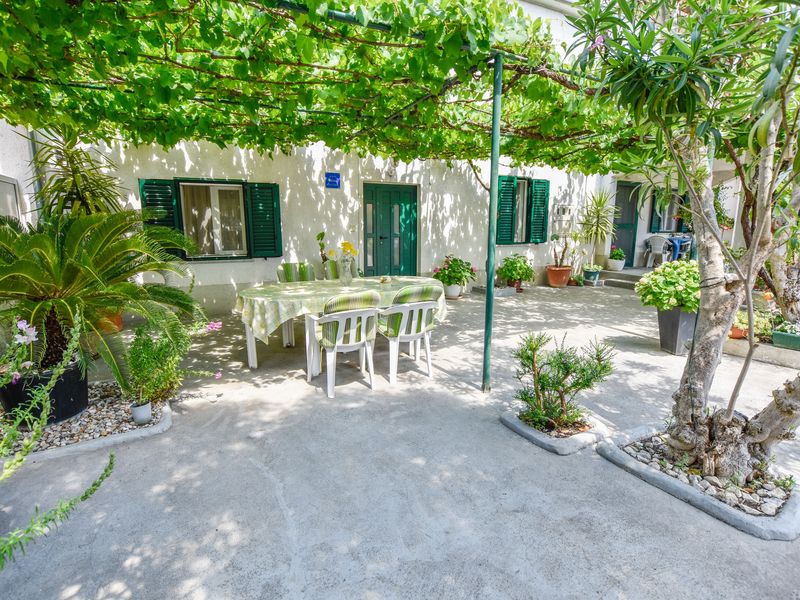 23944257-Ferienwohnung-4-Biograd Na Moru-800x600-0