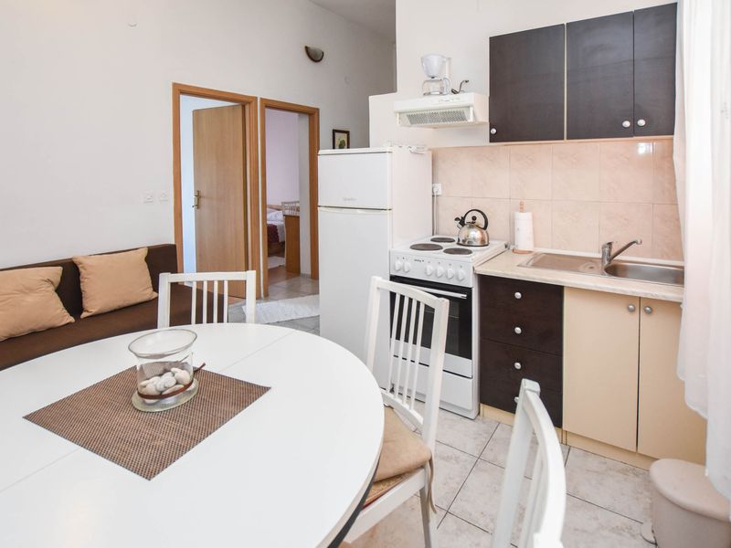 23945079-Ferienwohnung-5-Biograd Na Moru-800x600-1