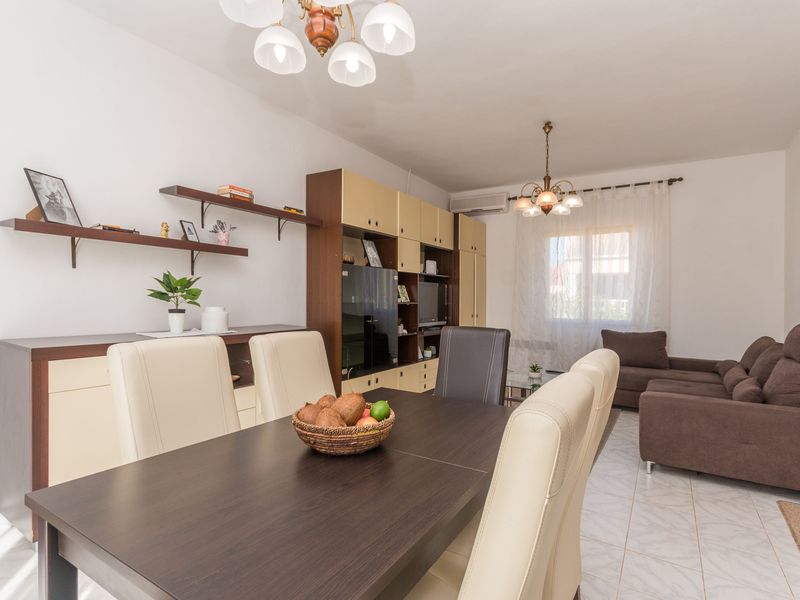 23945089-Ferienwohnung-4-Biograd Na Moru-800x600-1