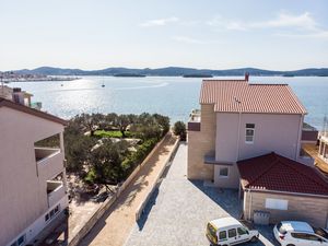 23945093-Ferienwohnung-6-Biograd Na Moru-300x225-3