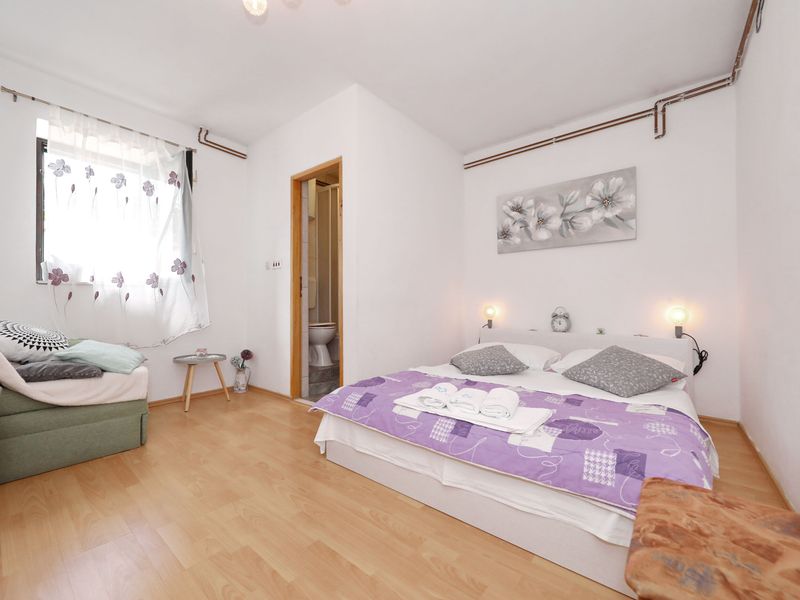 23945097-Ferienwohnung-2-Biograd Na Moru-800x600-1