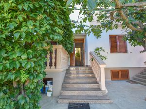 23945648-Ferienwohnung-4-Biograd Na Moru-300x225-3