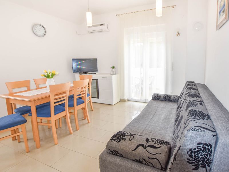 23946238-Ferienwohnung-4-Biograd Na Moru-800x600-1