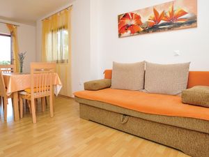 23732543-Ferienwohnung-6-Biograd Na Moru-300x225-1