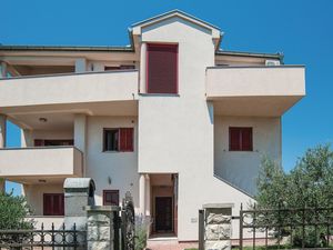 23732543-Ferienwohnung-6-Biograd Na Moru-300x225-5