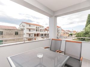 23739501-Ferienwohnung-4-Biograd Na Moru-300x225-2