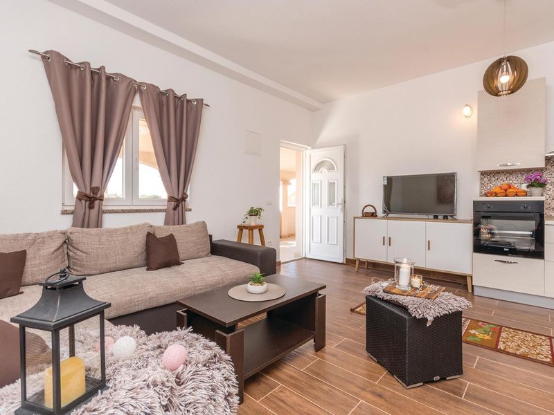 23739573-Ferienwohnung-4-Biograd Na Moru-800x600-1