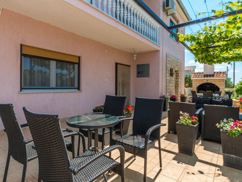 23763414-Ferienwohnung-3-Biograd Na Moru-800x600-0