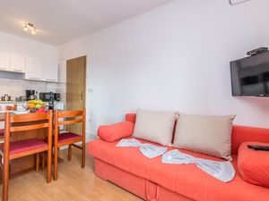 23763414-Ferienwohnung-3-Biograd Na Moru-300x225-4