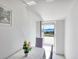 18321874-Ferienwohnung-3-Biograd Na Moru-300x225-3