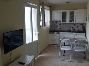 18688476-Ferienwohnung-4-Biograd Na Moru-300x225-2