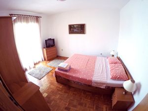 18688715-Ferienwohnung-4-Biograd Na Moru-300x225-3