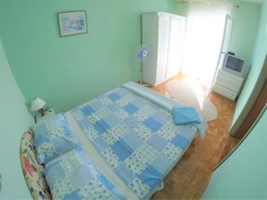 18693433-Ferienwohnung-2-Biograd Na Moru-300x225-3