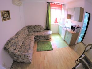 18693439-Ferienwohnung-3-Biograd Na Moru-300x225-2