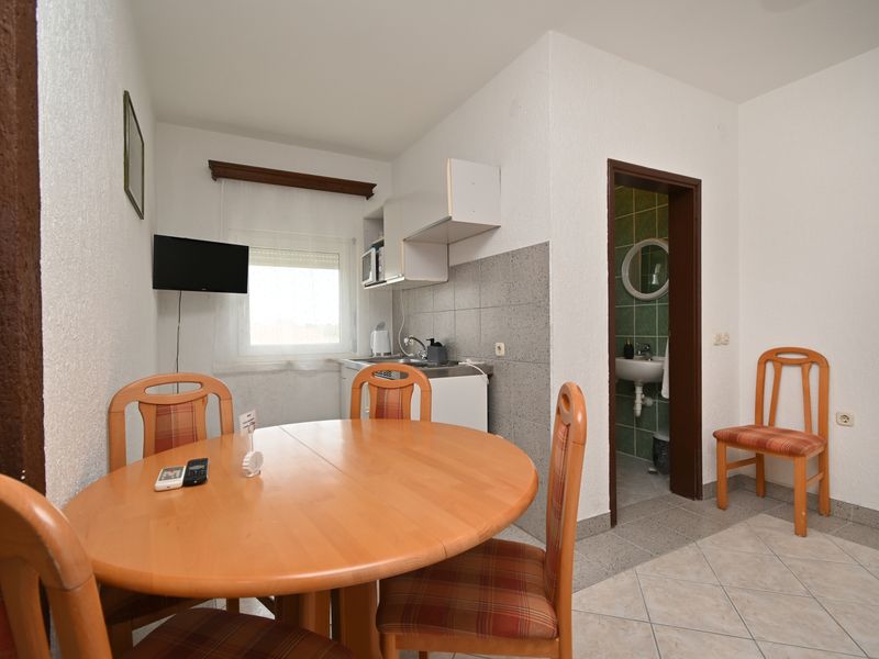 18742036-Ferienwohnung-6-Biograd Na Moru-800x600-1