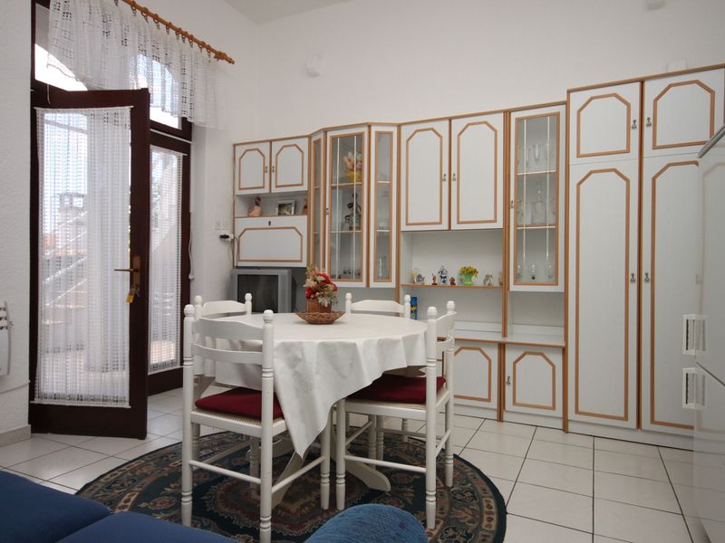 19129631-Ferienwohnung-5-Biograd Na Moru-800x600-2