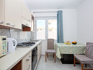 22620809-Ferienwohnung-4-Biograd Na Moru-300x225-3