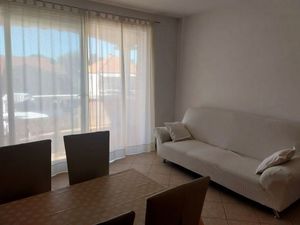 23582074-Ferienwohnung-4-Biograd Na Moru-300x225-4