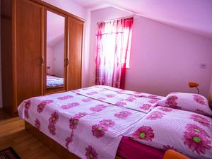 23645001-Ferienwohnung-4-Biograd Na Moru-300x225-5