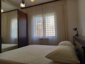 23660464-Ferienwohnung-4-Biograd Na Moru-300x225-5