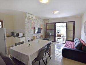 23975963-Ferienwohnung-4-Biograd Na Moru-300x225-3