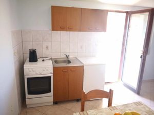 24015844-Ferienwohnung-4-Biograd Na Moru-300x225-3